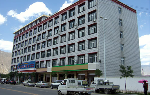 西藏拉萨昆仑商务酒店.png